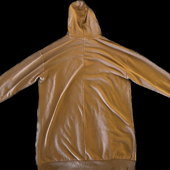 Adorable and soft medium-sized brown hoodie with a rhinestone butterfly design - Picture 2 of 2